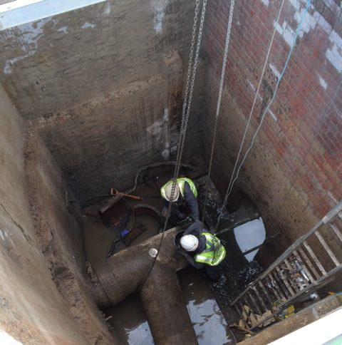 Confined space, escape/rescue team trained